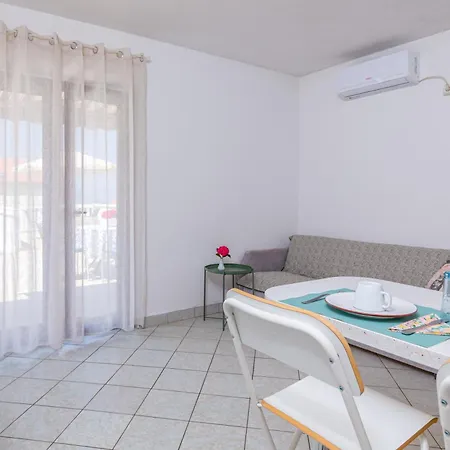 Apartment For 2 Kijac