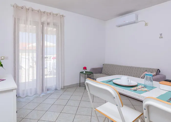 Apartment For 2 Kijac